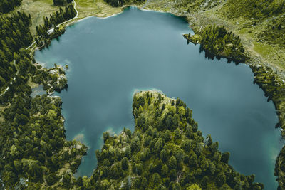 Aerial image of lake cavloc or lägh da cavloc near st. moritz, engadin, switzerland