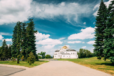 View of historic building against cloudy sky