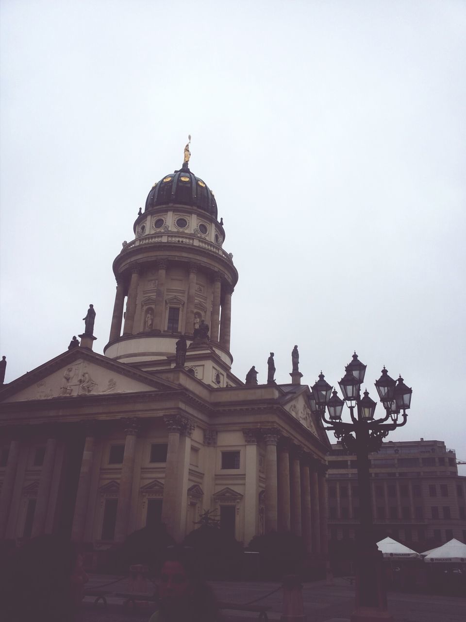 architecture, building exterior, built structure, place of worship, low angle view, religion, dome, spirituality, clear sky, church, famous place, history, sky, copy space, travel destinations, facade, tourism, outdoors