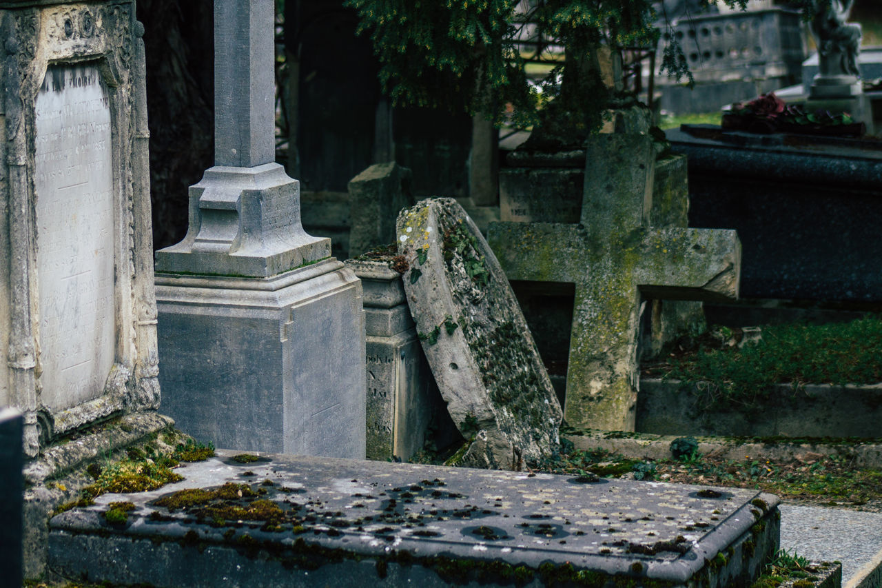 CROSS IN CEMETERY