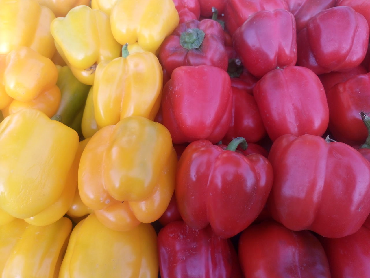 FULL FRAME SHOT OF RED BELL PEPPERS