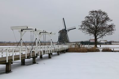 Kinderdijk, netherlands. view of dutch polders with windmills in the unesco world heritage site