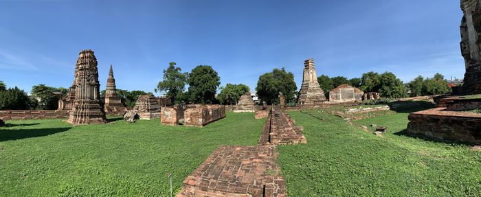 Panoramic view of temple against sky