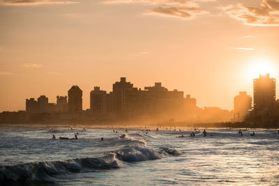 Surfing silhouettes