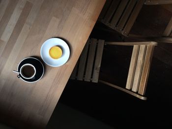 Coffee cup on table