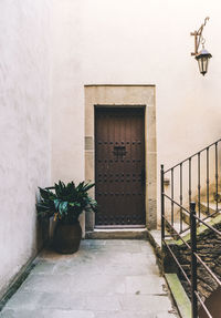 Entrance against built structure