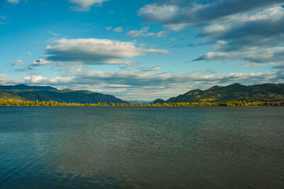 Osoyoos lake with mountains in the distance