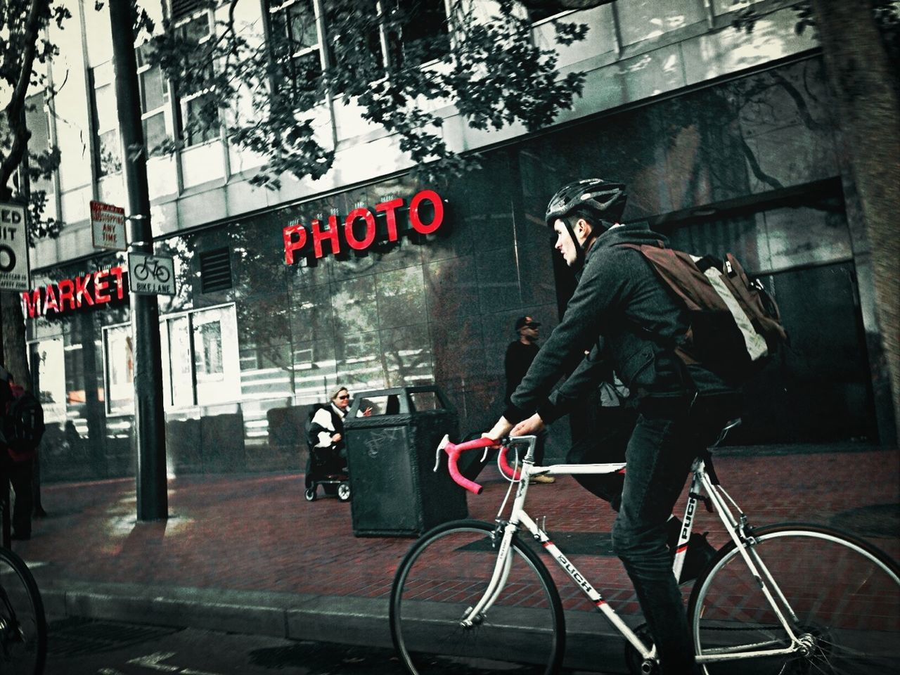 bicycle, land vehicle, transportation, mode of transport, building exterior, architecture, built structure, street, parking, city, parked, stationary, city life, day, car, men, travel, parking lot, sidewalk