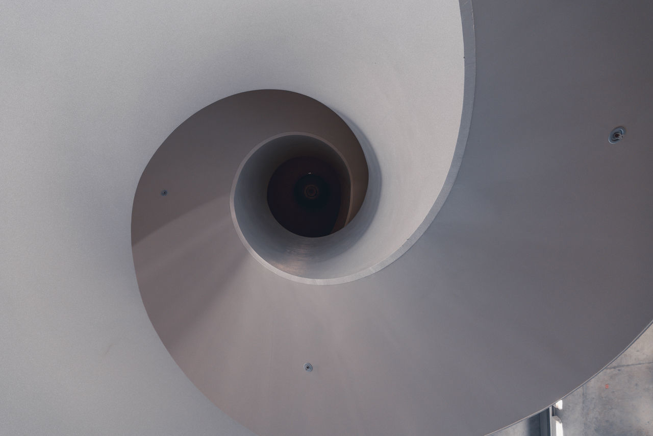ceiling, white, circle, light, wheel, no people, shape, geometric shape, lighting, indoors, technology, architecture, close-up