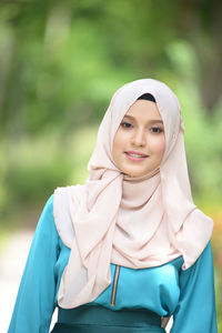 Portrait of a smiling young woman