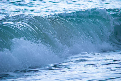 Waves splashing in water