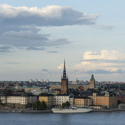 Stockholm, sweden. september 2019. a view of the city from monteliusvägen lookout point at sunset