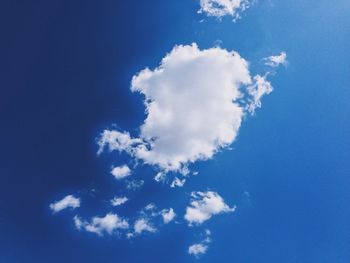 Low angle view of cloudy sky
