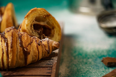 Close-up of bread on cutting board