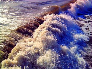 Waves splashing in sea