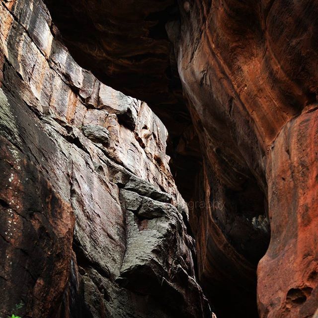 rock formation, rock - object, geology, eroded, physical geography, cave, ancient, rough, textured, famous place, travel destinations, rock, tranquility, tourism, travel, nature, old ruin, canyon, sandstone, ancient civilization