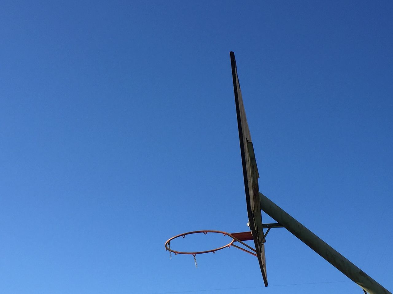 low angle view, blue, clear sky, no people, day, outdoors, nature, sky