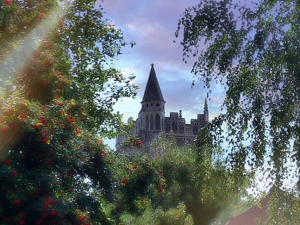 VIEW OF CHURCH AGAINST SKY