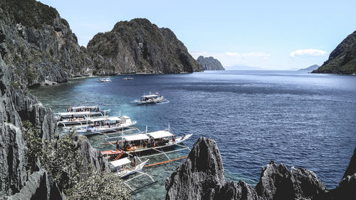 Panoramic view of bay against sky