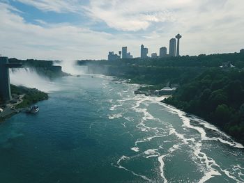 Niagara falls - amazing clouds and water alike
