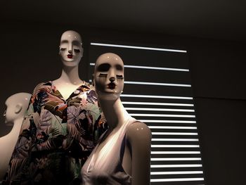 Close up of mannequins in store