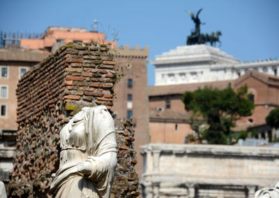 Statue of a building