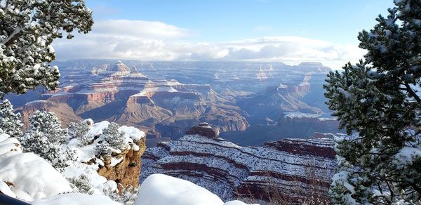 Spectacular snowfall at grand canyon