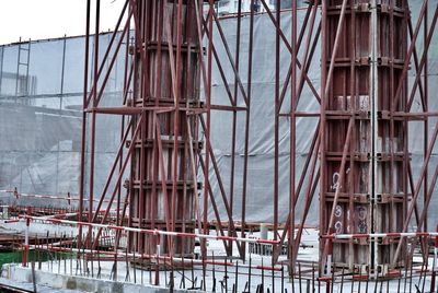 Scaffoldings around columns of incomplete bridge