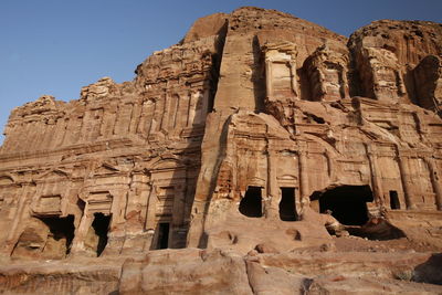 Low angle view of corinthian tomb at petra