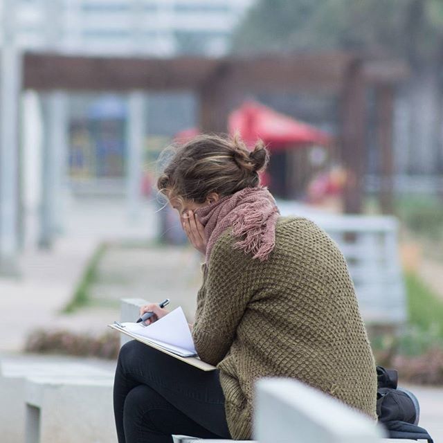 focus on foreground, lifestyles, sitting, leisure activity, young adult, headshot, rear view, young women, waist up, side view, transportation, casual clothing, head and shoulders, mode of transport, incidental people, person, car