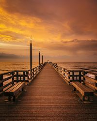 Empty jetty leading to sea