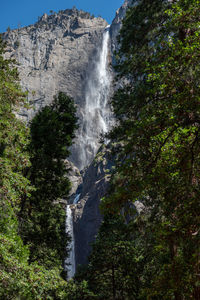 Upper and lower yosemite falls in yosemite national park.