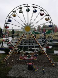 Ferris wheel in city