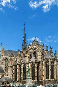 Amiens cathedral is a roman catholic cathedral.was built between 1220 and c.1270, france.