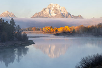 Sunrise at oxbow bend in grand teton national park