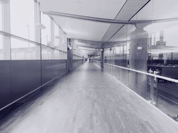 Illuminated corridor