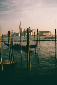 Famous for its ancient history, its canals and its carnival, venice still holds on all its magic.