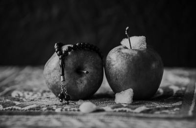 Close-up of apples on table