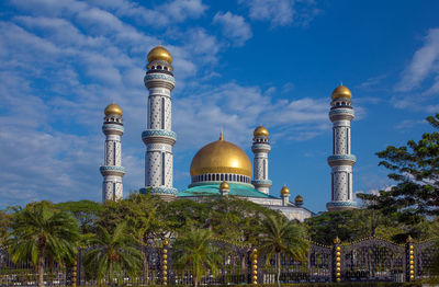 View of temple building against sky