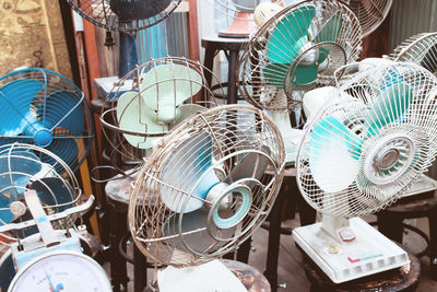 Electric fans in market for sale