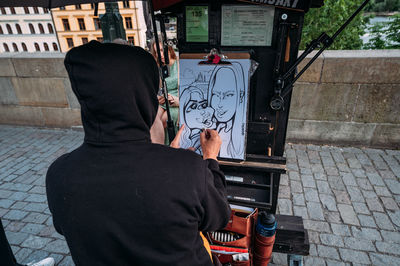 Street art peague drawing 