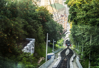 Funicular serves city of kiev, connecting the historic upper-town, and lower neighborhood of podil 