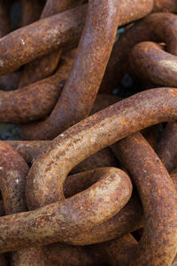 Full frame shot of rusty chain