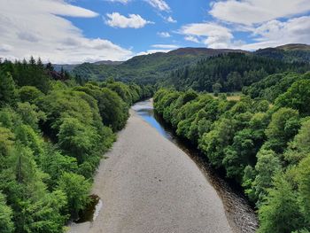 Looking upstream from start of linn of tummel trail