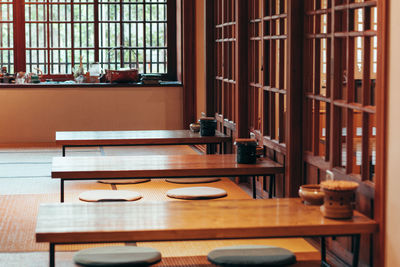 Table and chairs in room