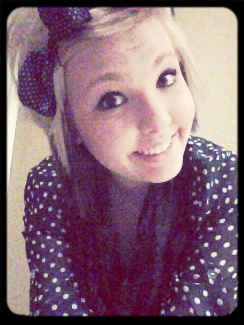 Bows & polka dots <3