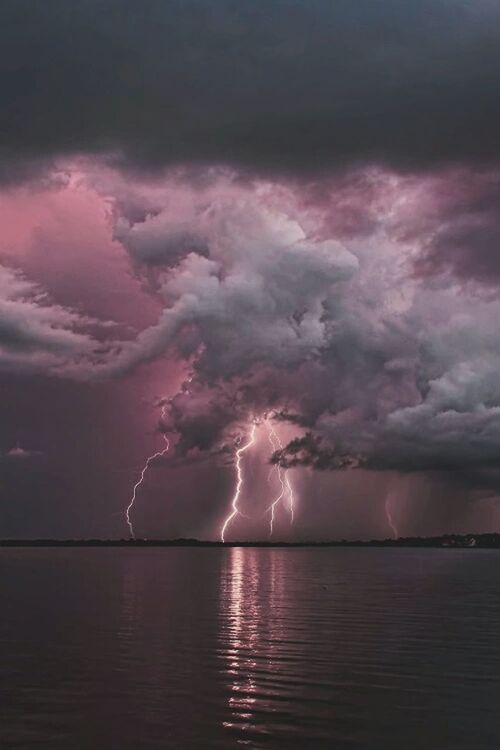 sky, water, cloud - sky, scenics, beauty in nature, waterfront, sea, storm cloud, cloudy, tranquil scene, weather, tranquility, dramatic sky, nature, overcast, idyllic, atmospheric mood, power in nature, cloud, dusk