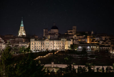 Night in toledo. noche en toledo.