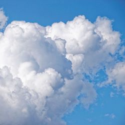 Low angle view of cloudy sky