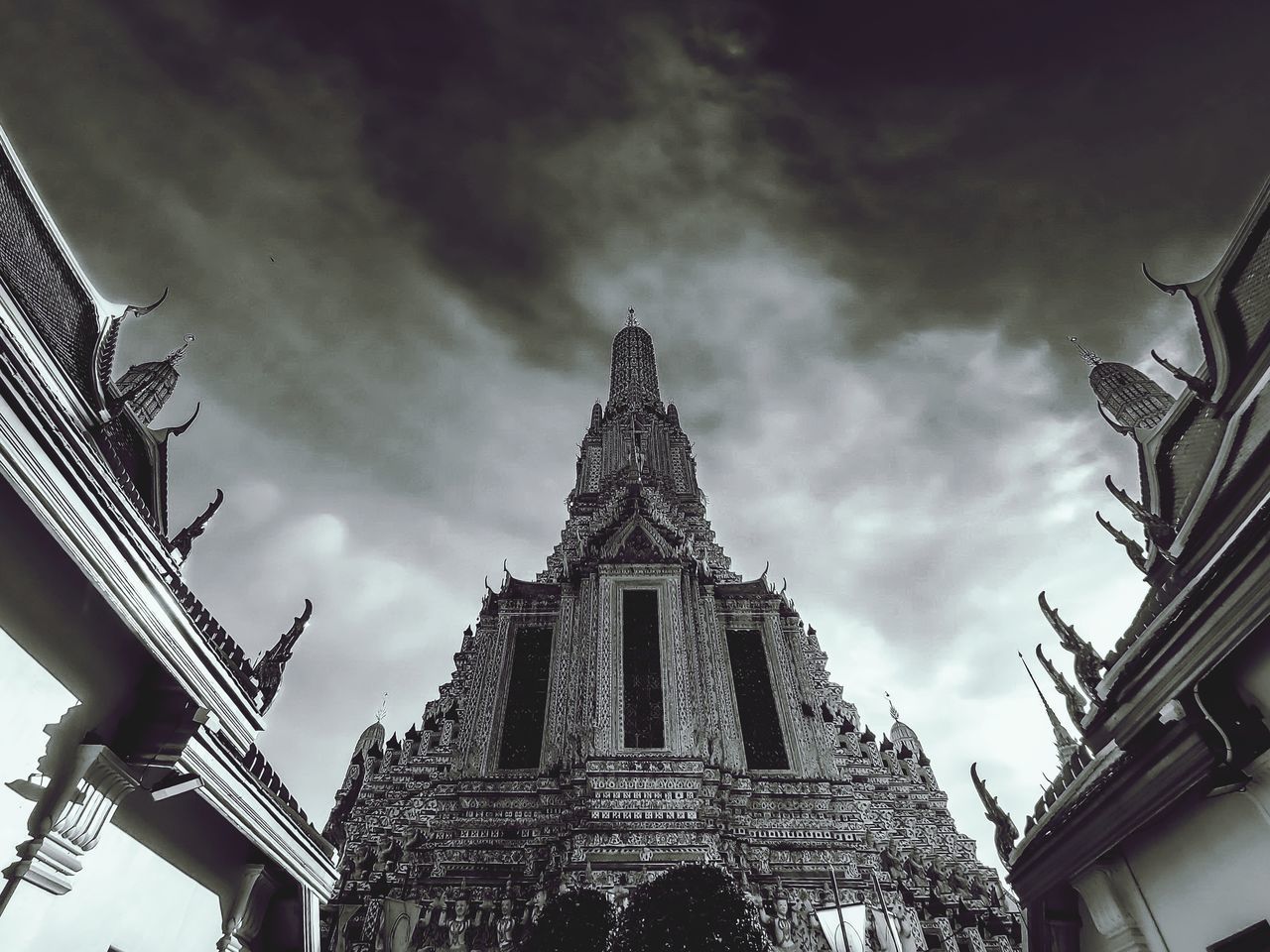 LOW ANGLE VIEW OF TEMPLE AGAINST SKY